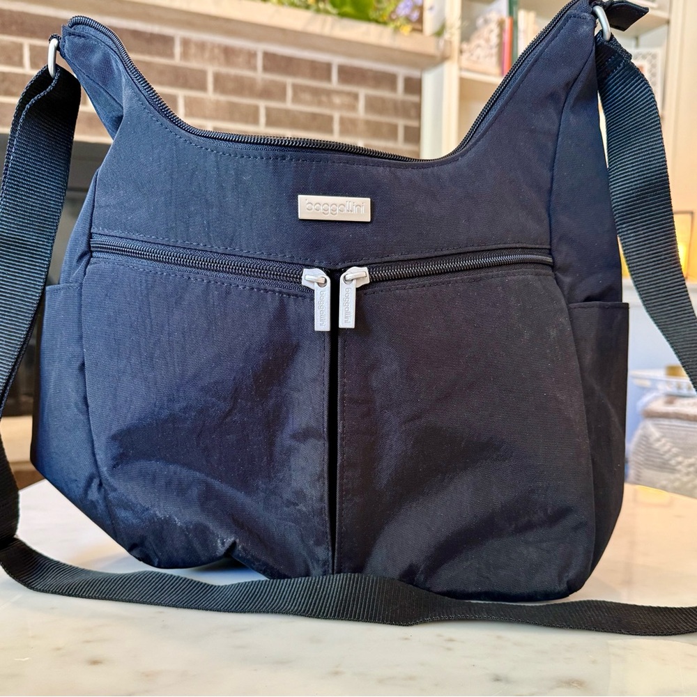Baggallini Black Crossbody Bag